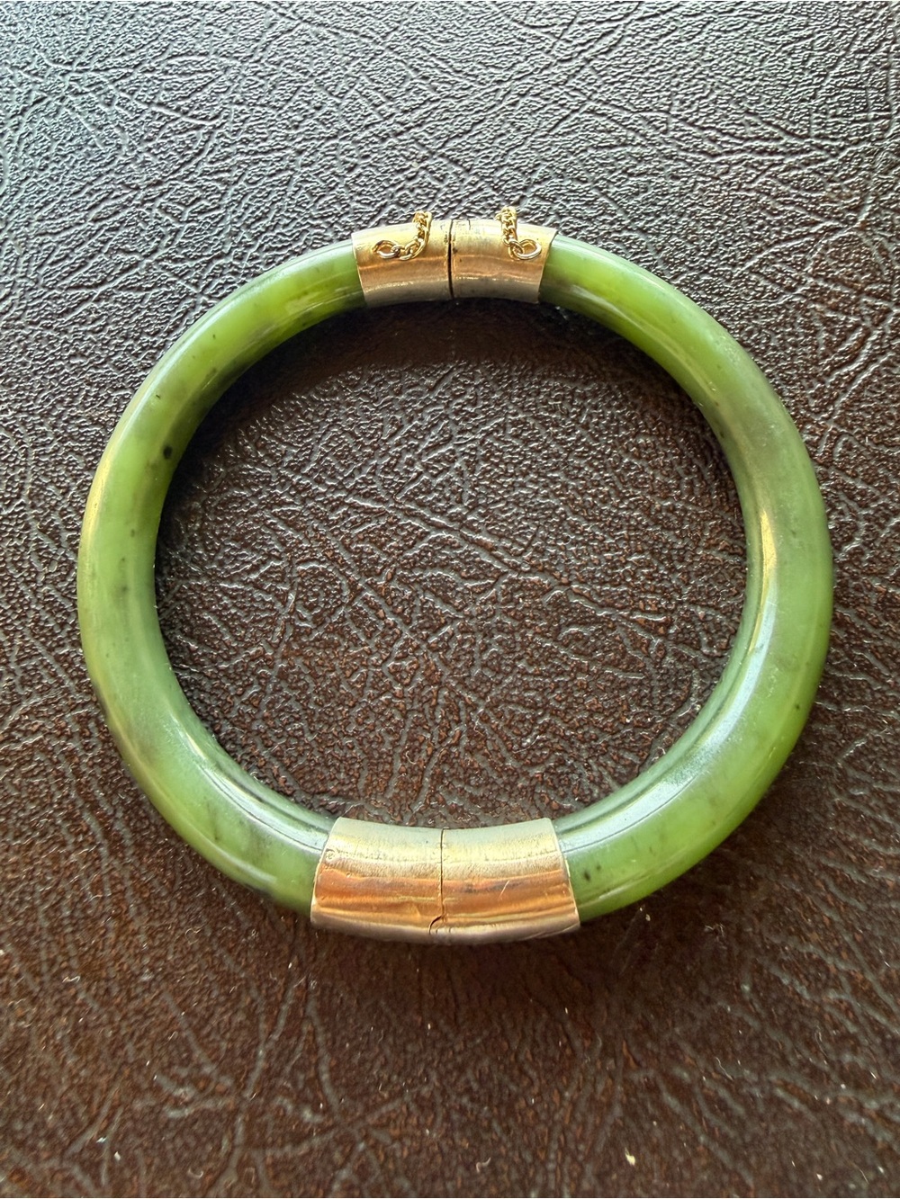 Nephrite jade bangle bracelet
